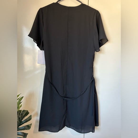 Brand New with Tag Decjuba Black V Neck Dress - Picture 2 of 4